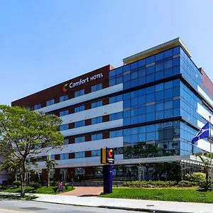 Comfort Aeroporto ホテル